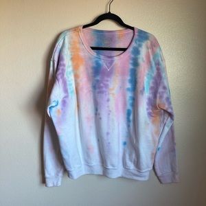 Women’s 2X tie dye sweatshirt